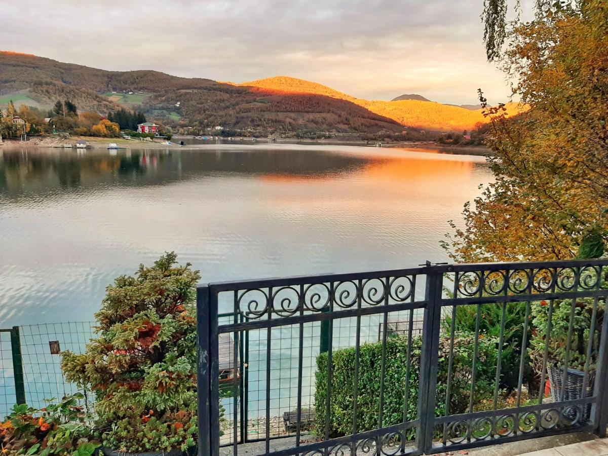 Lake House Novi Pazar Extérieur photo