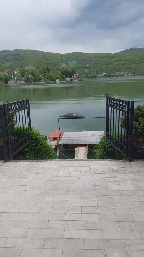 Lake House Novi Pazar Extérieur photo